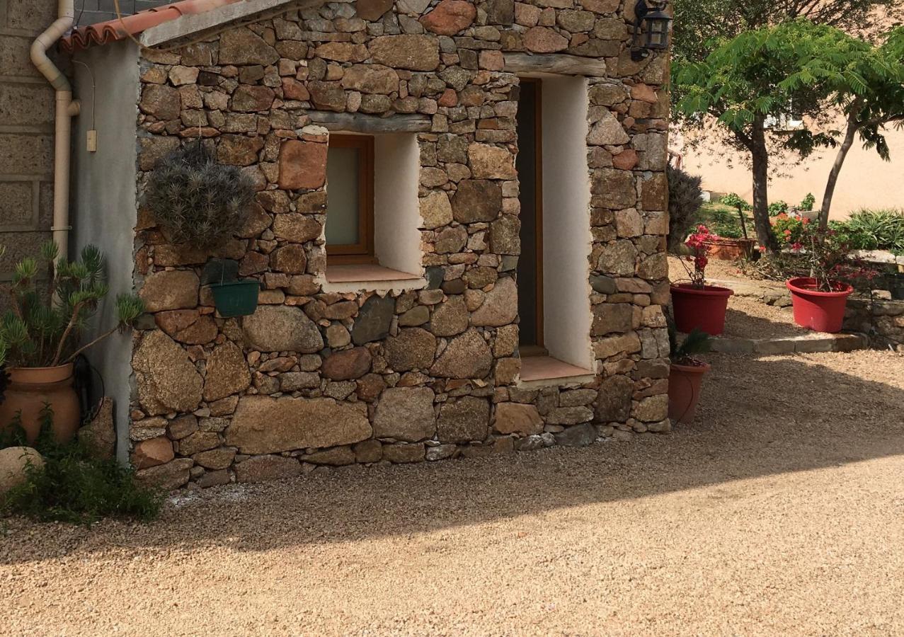 Caseddu Di Chjarastella Figari  Exterior photo