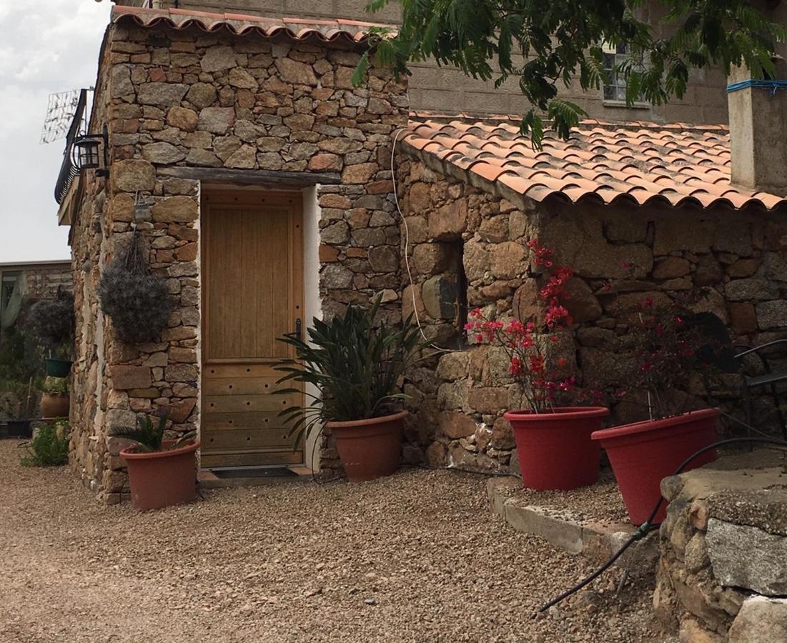 Caseddu Di Chjarastella Figari  Exterior photo